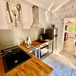 Renove Avec Jardin Prive Et Cloture Tatil Evi *
