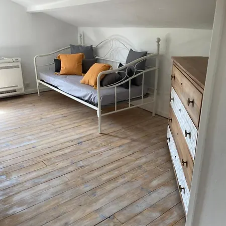 Logement Renove Avec Jardin Prive Et Cloture Bagard