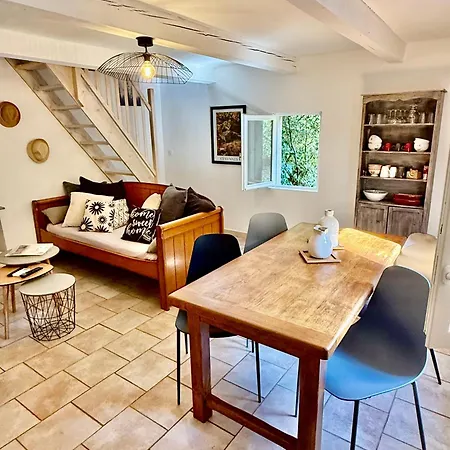 Renove Avec Jardin Prive Et Cloture