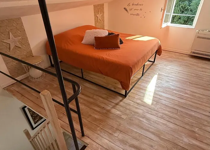 Renove Avec Jardin Prive Et Cloture Feriehus Bagard